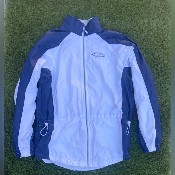 NIKE Women's  Size S Full Zip Lightweight Running Drawstring Jacket - Picture 1 of 4